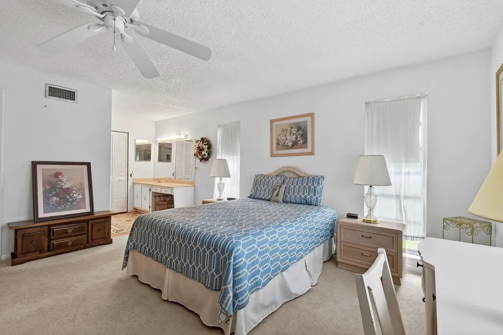 13837 Via Flora Delray Beach FL 33484