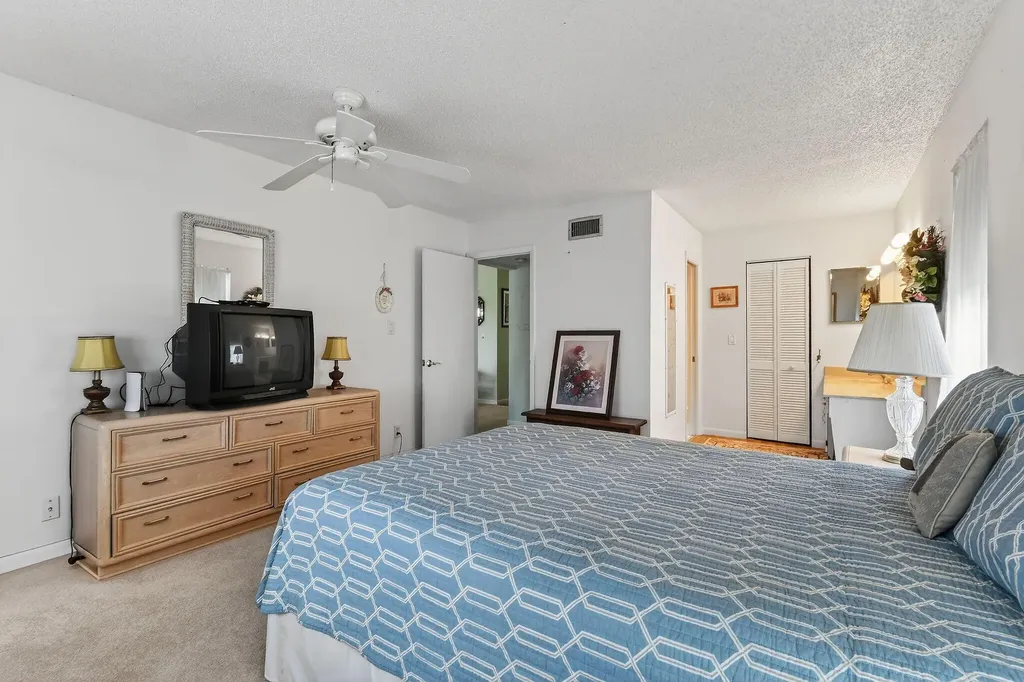 13837 Via Flora Delray Beach FL 33484