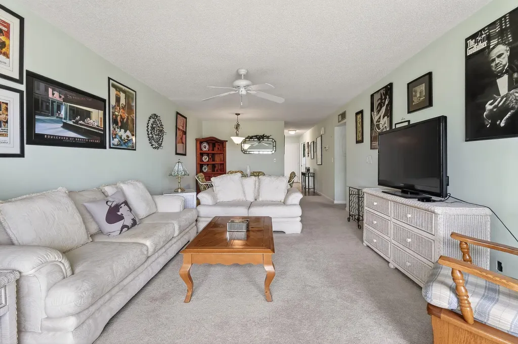 13837 Via Flora Delray Beach FL 33484