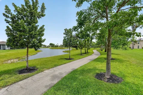 13837 Via Flora Delray Beach FL 33484
