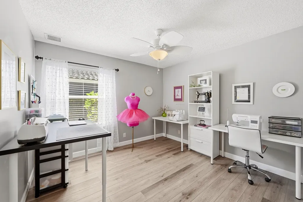 4942 NW 110th Way Coral Springs FL 33076