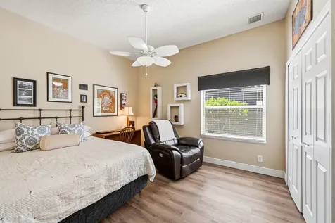 4942 NW 110th Way Coral Springs FL 33076