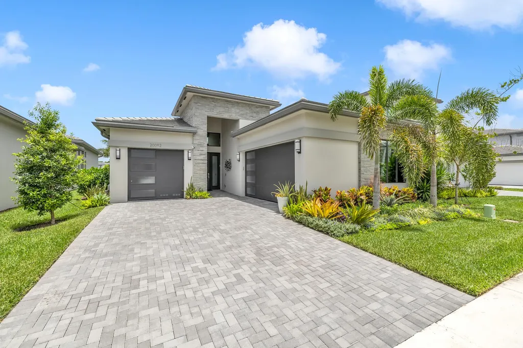 Boca Raton FL, 20092 Hirono Lane