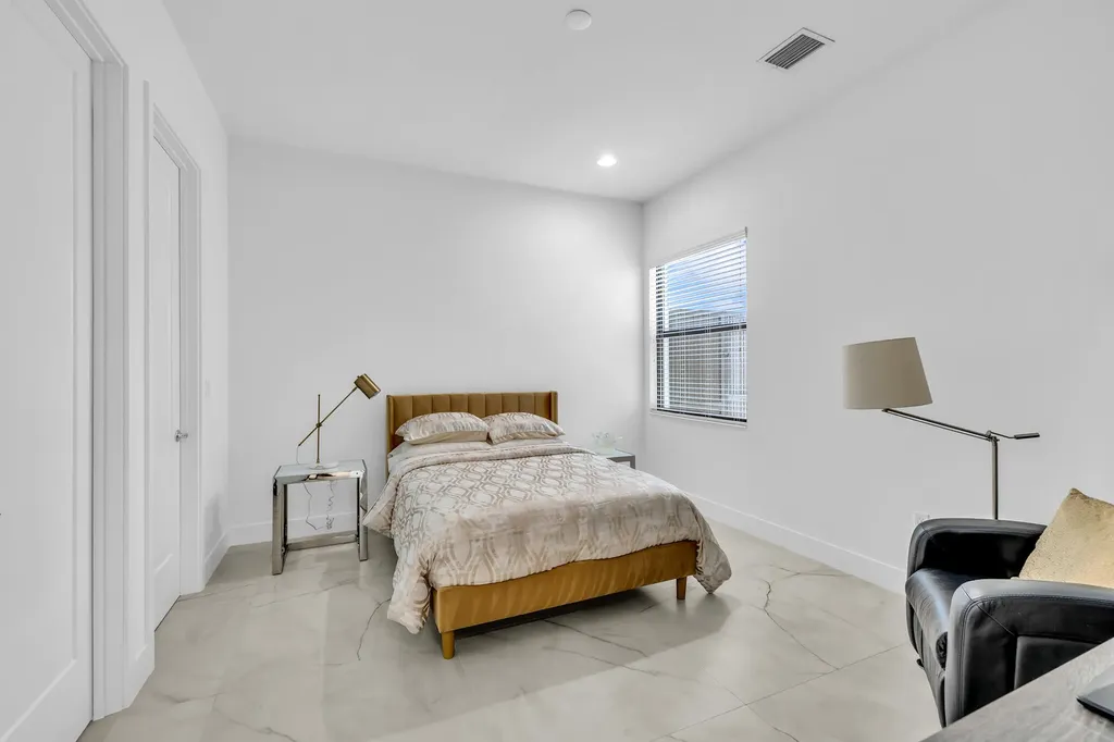 20092 Hirono Lane Boca Raton FL 33434