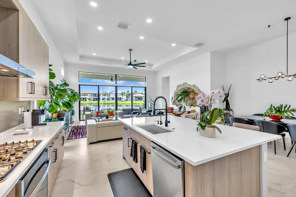 20092 Hirono Lane Boca Raton FL 33434