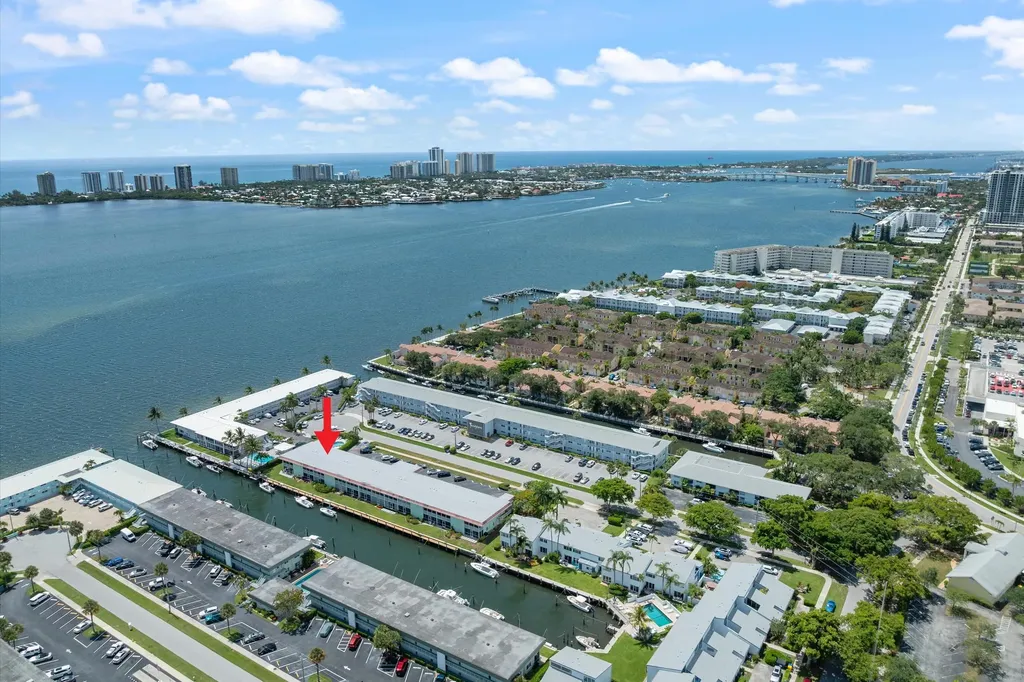 117 Lehane Terrace North Palm Beach FL 33408