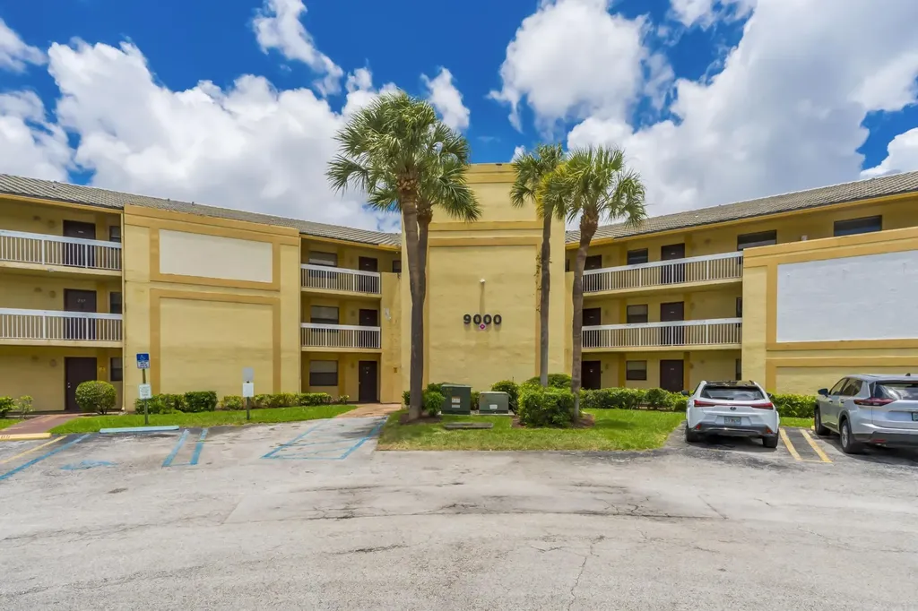 9000 NW 28th Drive Coral Springs FL 33065