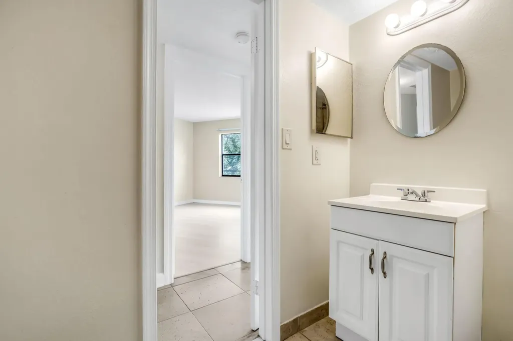 9000 NW 28th Drive Coral Springs FL 33065