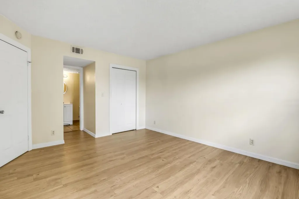 9000 NW 28th Drive Coral Springs FL 33065