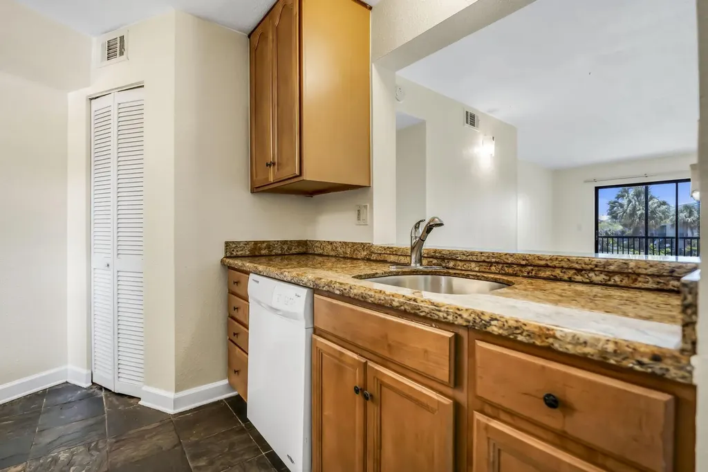 9000 NW 28th Drive Coral Springs FL 33065