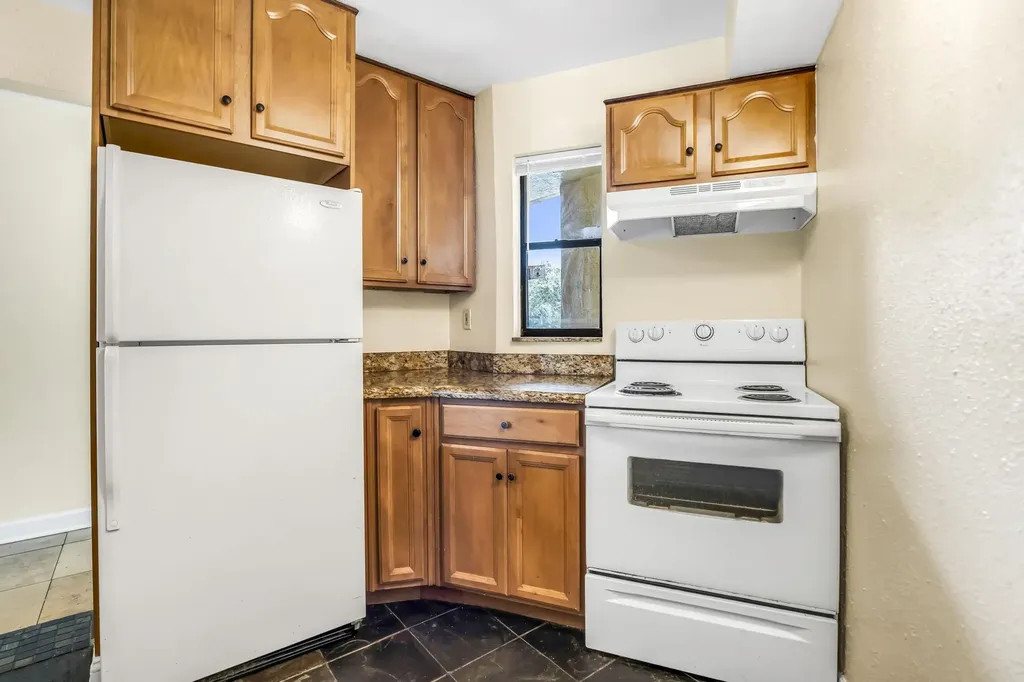 9000 NW 28th Drive Coral Springs FL 33065