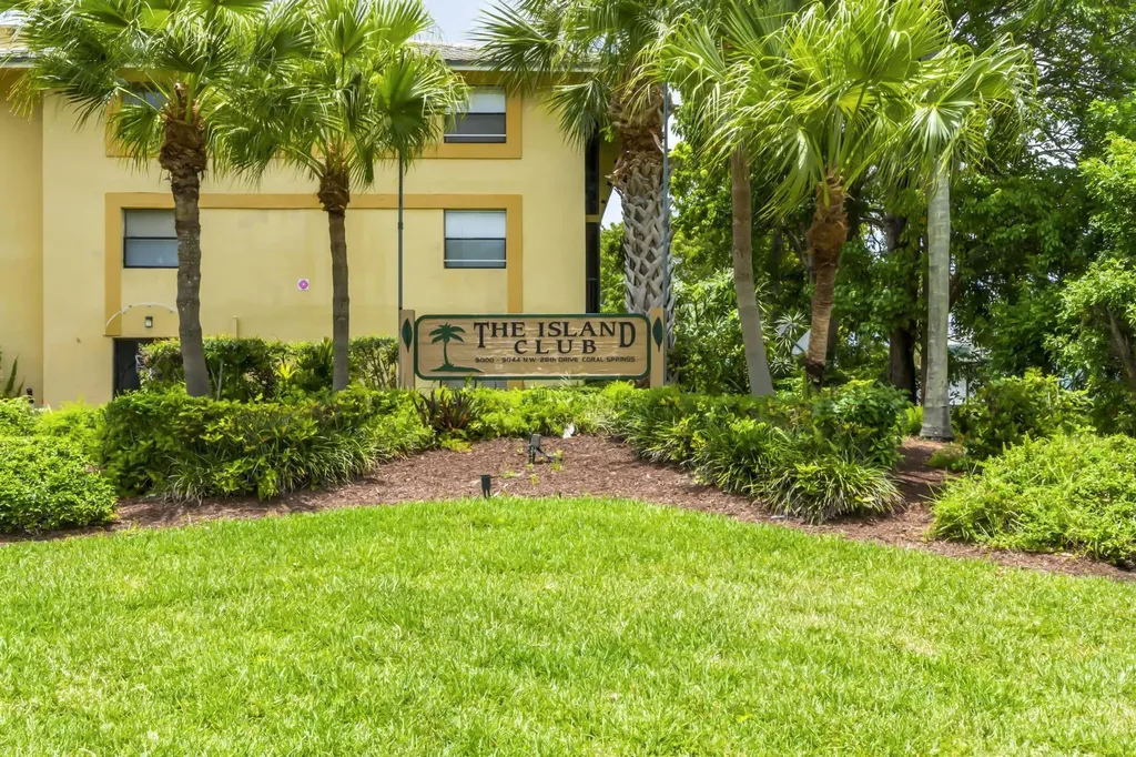 9000 NW 28th Drive Coral Springs FL 33065