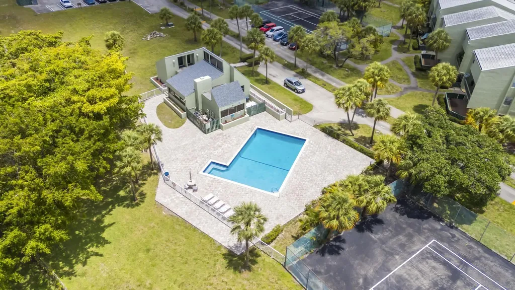 9000 NW 28th Drive Coral Springs FL 33065