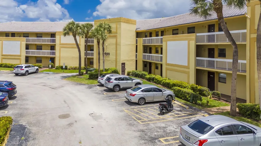 9000 NW 28th Drive Coral Springs FL 33065