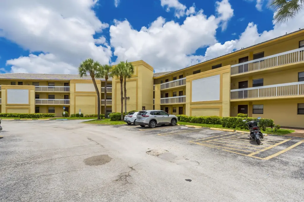 9000 NW 28th Drive Coral Springs FL 33065