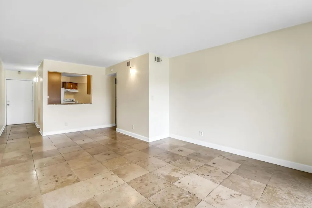 9000 NW 28th Drive Coral Springs FL 33065