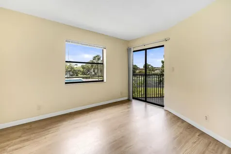 9000 NW 28th Drive Coral Springs FL 33065