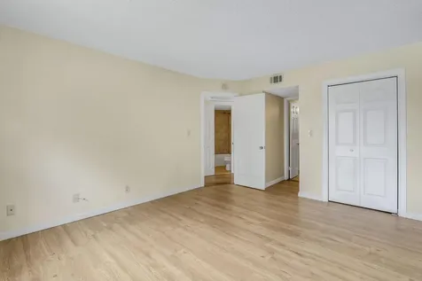 9000 NW 28th Drive Coral Springs FL 33065