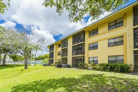 9000 NW 28th Drive Coral Springs FL 33065