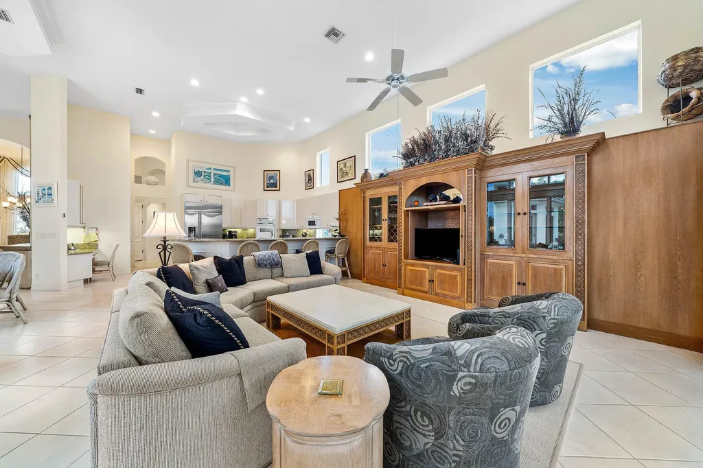 59 St James Drive Palm Beach Gardens FL 33418