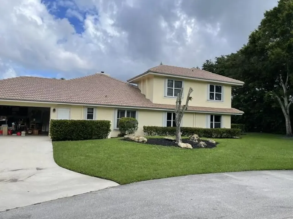 10 Alnwick Road Palm Beach Gardens FL 33418