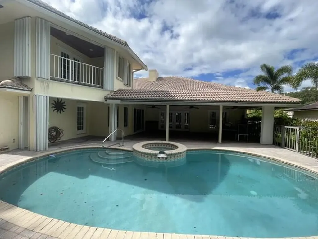 10 Alnwick Road Palm Beach Gardens FL 33418