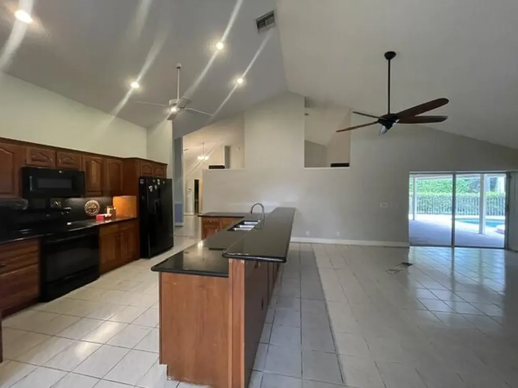 10 Alnwick Road Palm Beach Gardens FL 33418