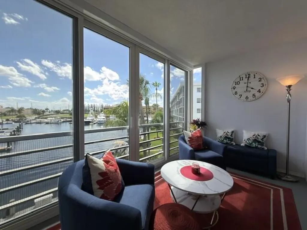 29 Yacht Club Drive North Palm Beach FL 33408
