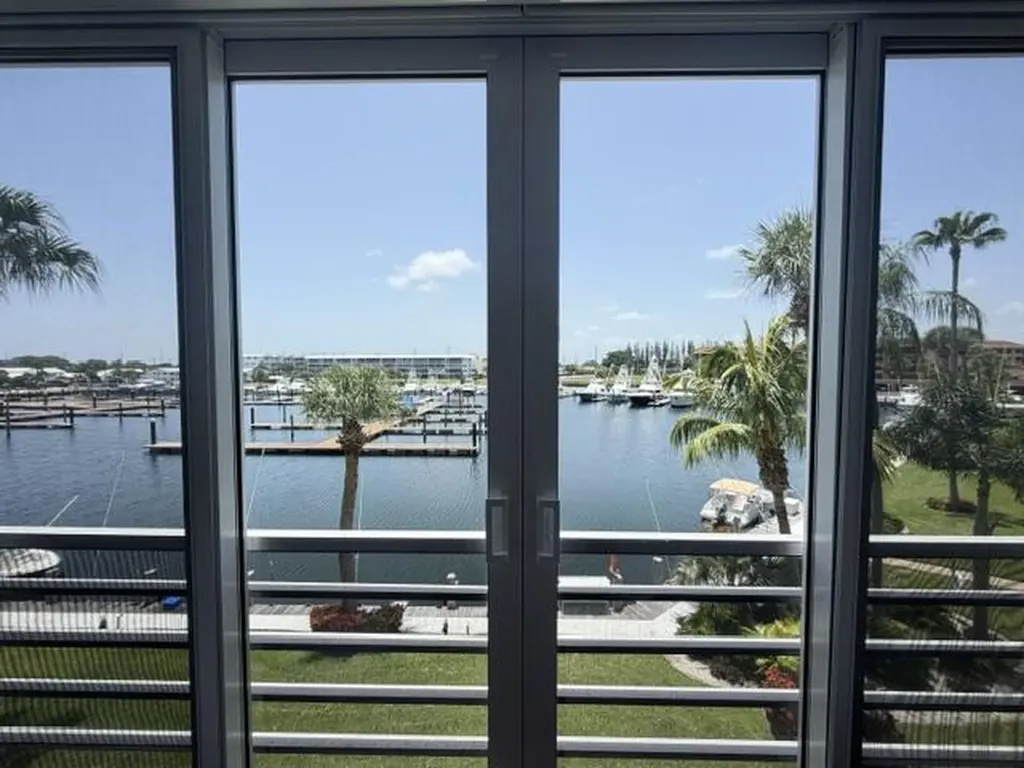 29 Yacht Club Drive North Palm Beach FL 33408