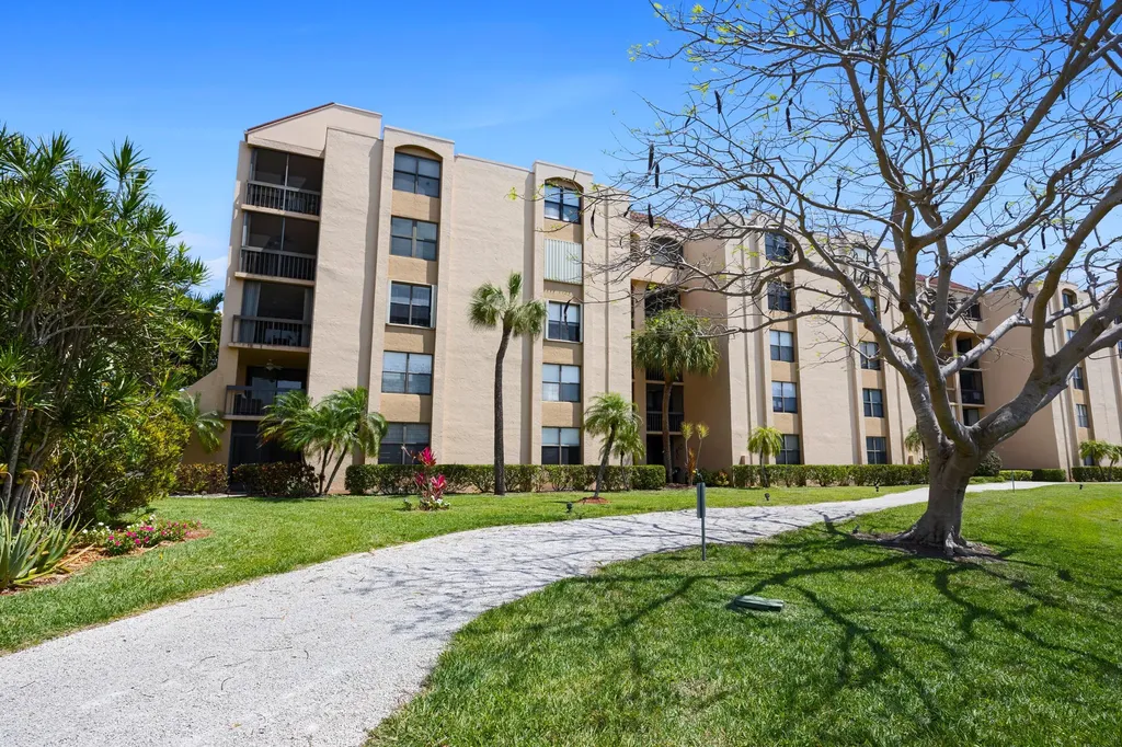 750 Egret Circle Delray Beach FL 33444