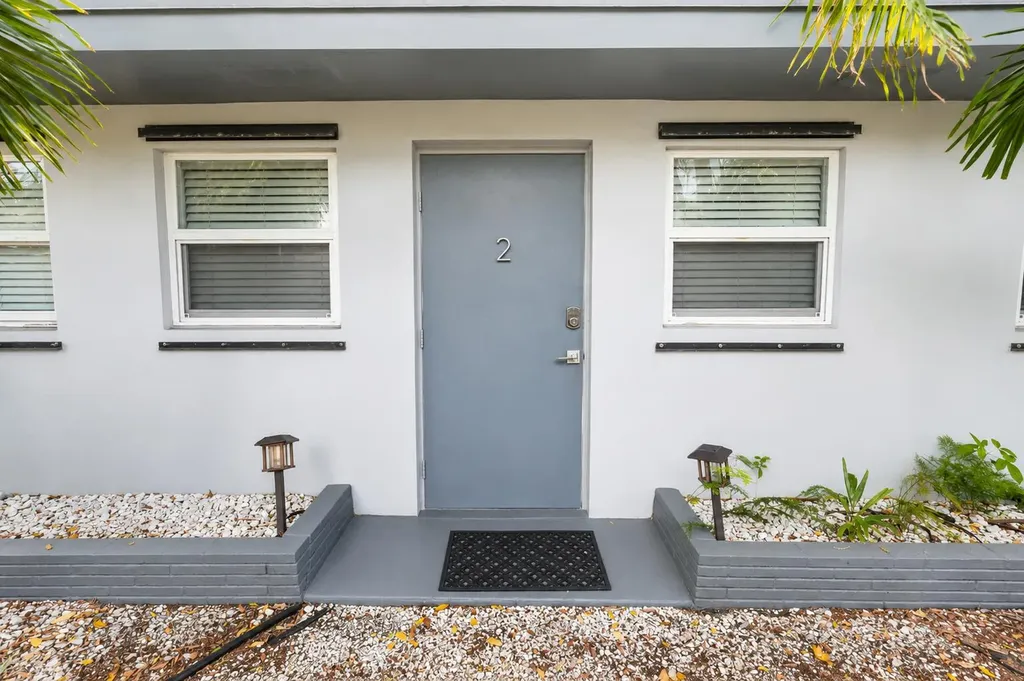 249 SW 14th Street Dania Beach FL 33004