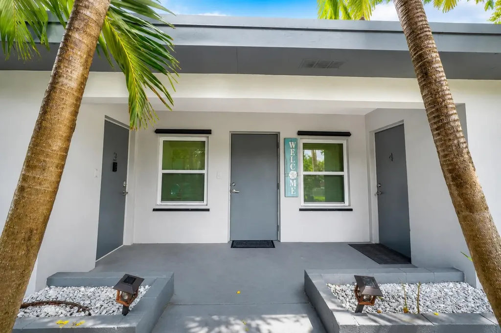 249 SW 14th Street Dania Beach FL 33004