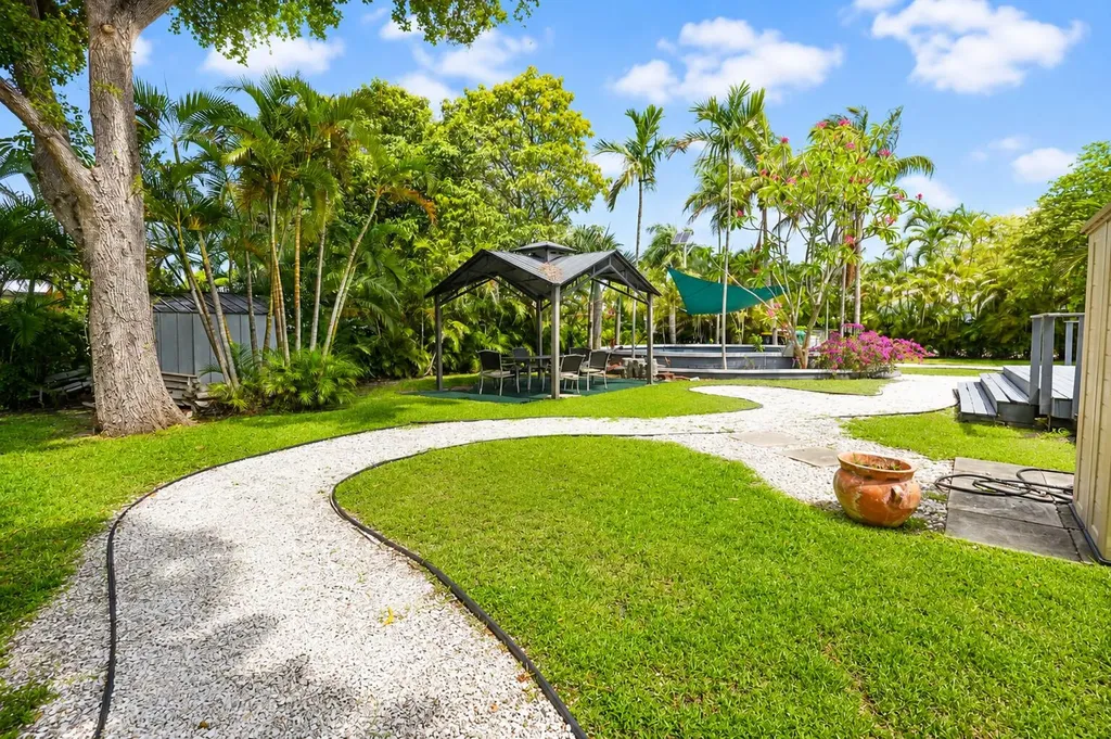 249 SW 14th Street Dania Beach FL 33004