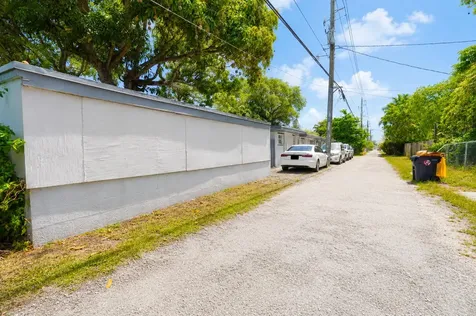 249 SW 14th Street Dania Beach FL 33004