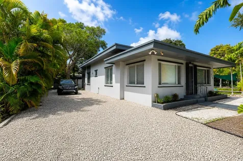 249 SW 14th Street Dania Beach FL 33004