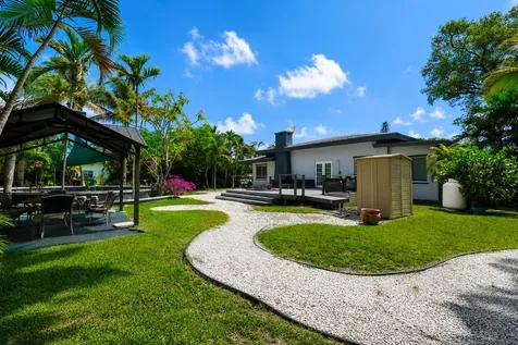 249 SW 14th Street Dania Beach FL 33004