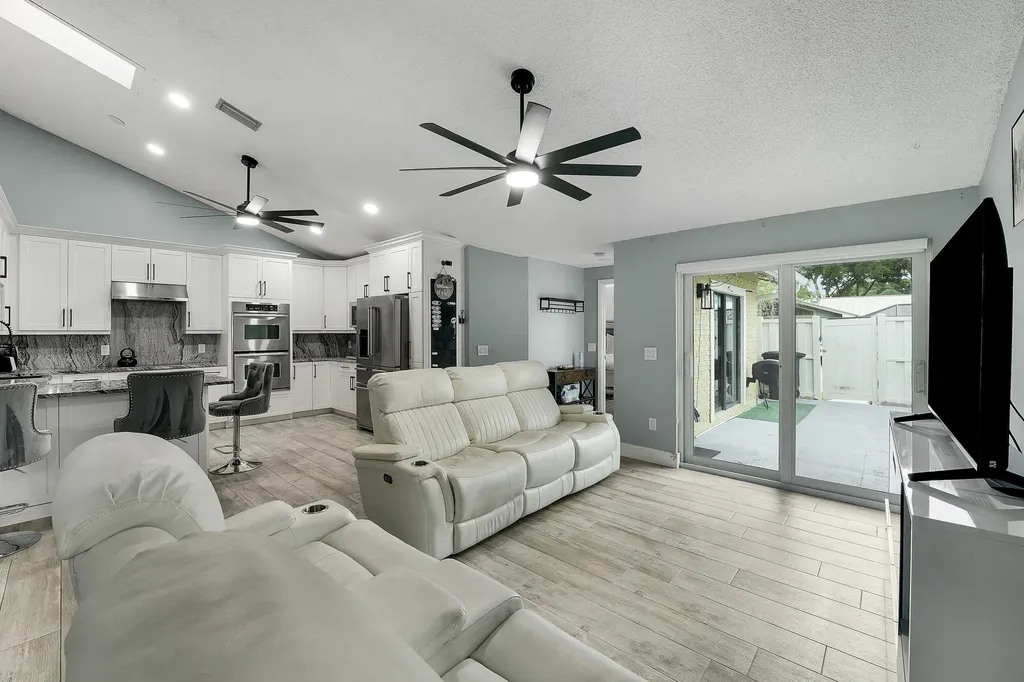 5653 Golden Eagle Circle Palm Beach Gardens FL 33418