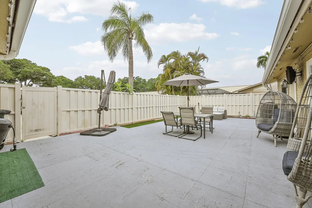 5653 Golden Eagle Circle Palm Beach Gardens FL 33418