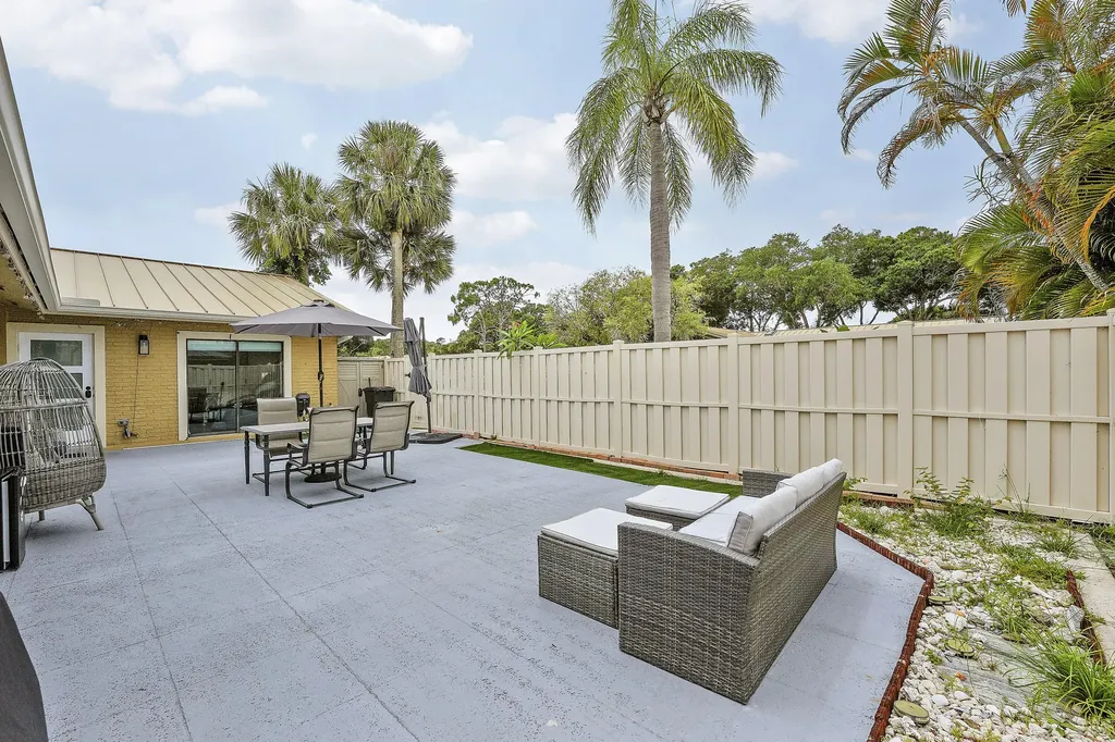 5653 Golden Eagle Circle Palm Beach Gardens FL 33418