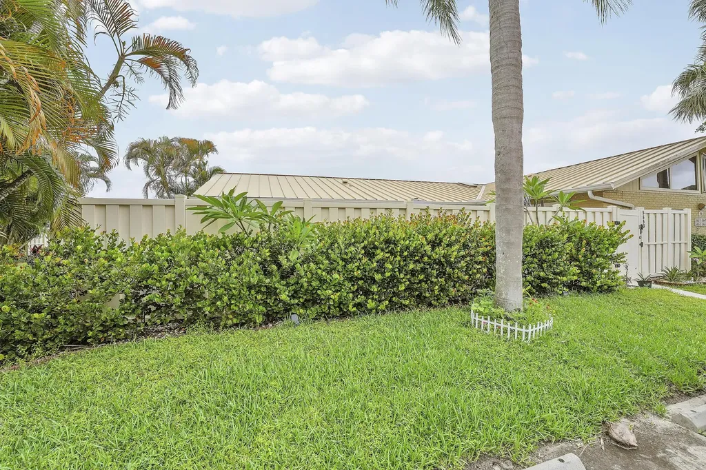 5653 Golden Eagle Circle Palm Beach Gardens FL 33418