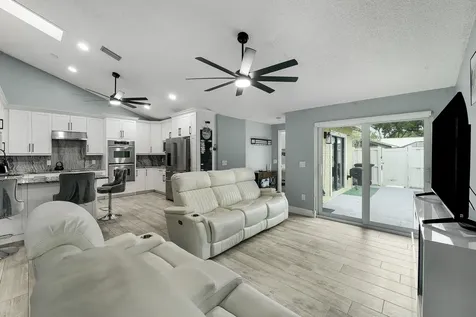 5653 Golden Eagle Circle Palm Beach Gardens FL 33418