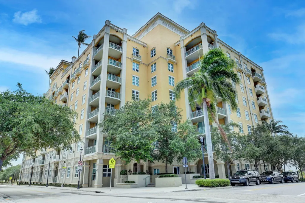 403 S Sapodilla Avenue West Palm Beach FL 33401