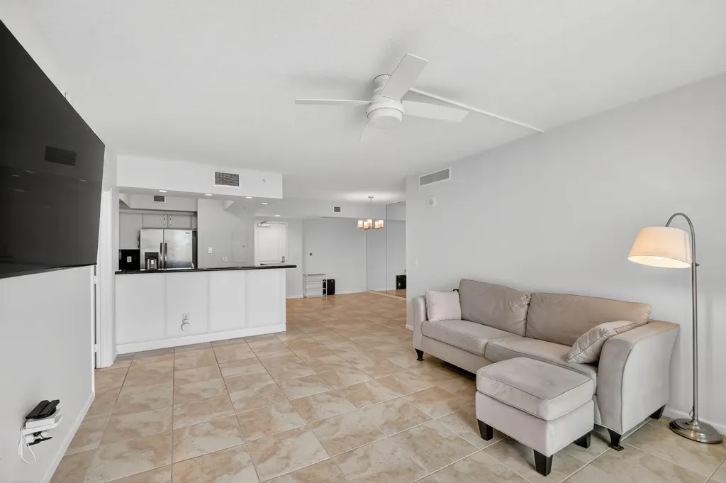 403 S Sapodilla Avenue West Palm Beach FL 33401