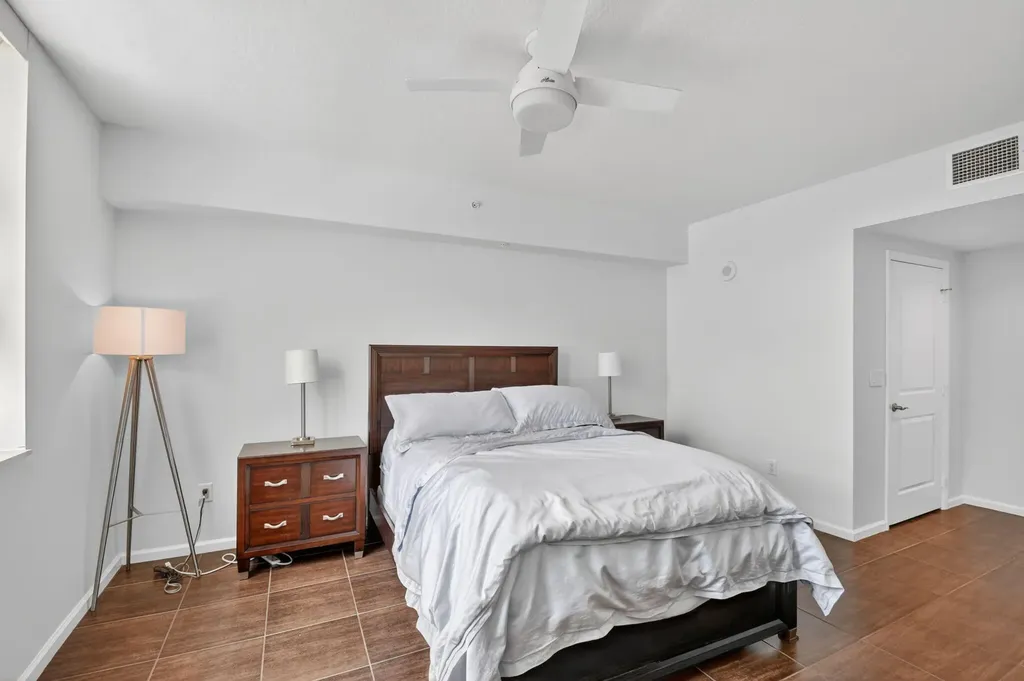 403 S Sapodilla Avenue West Palm Beach FL 33401