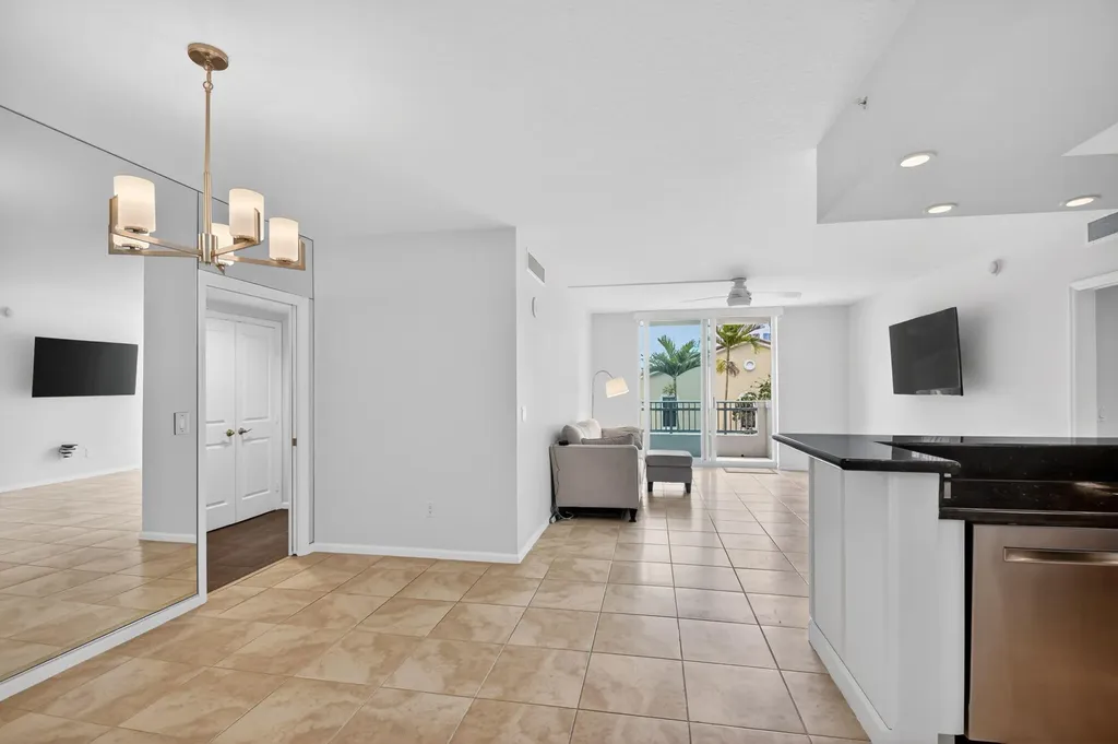 403 S Sapodilla Avenue West Palm Beach FL 33401