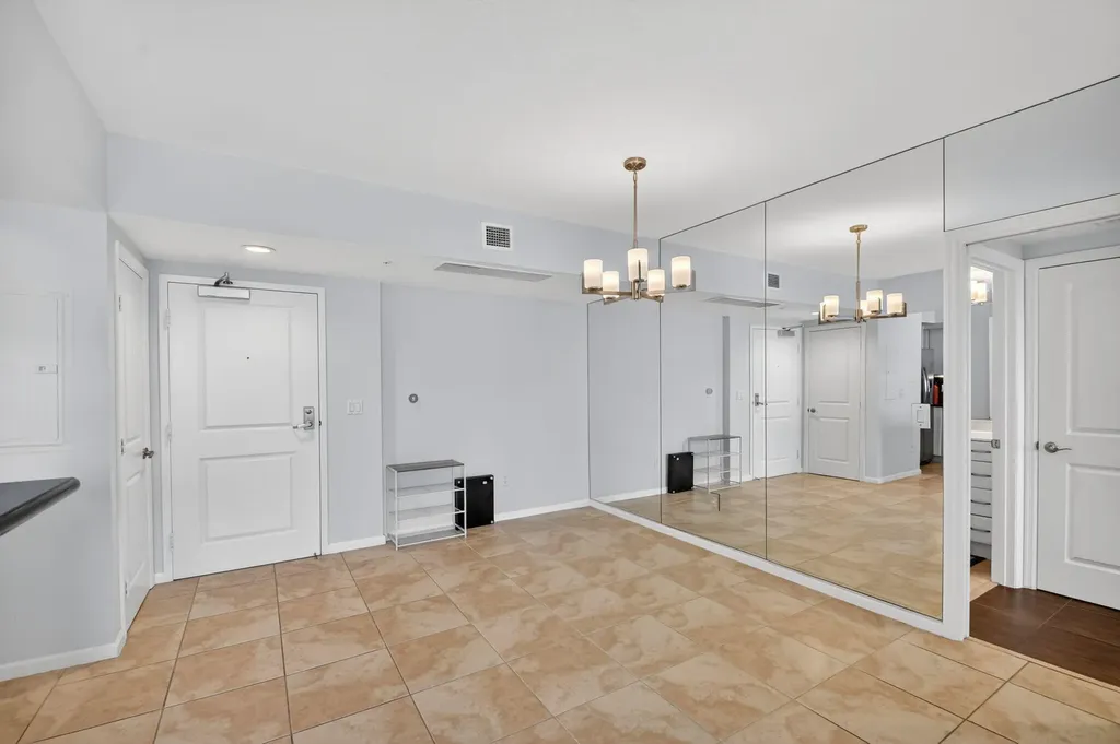 403 S Sapodilla Avenue West Palm Beach FL 33401
