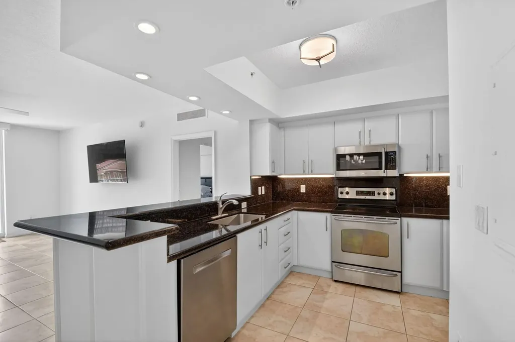 403 S Sapodilla Avenue West Palm Beach FL 33401