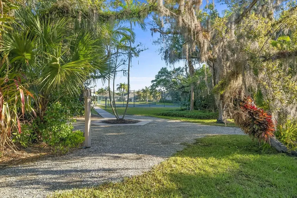 431 Tamarind Place Vero Beach FL 32962