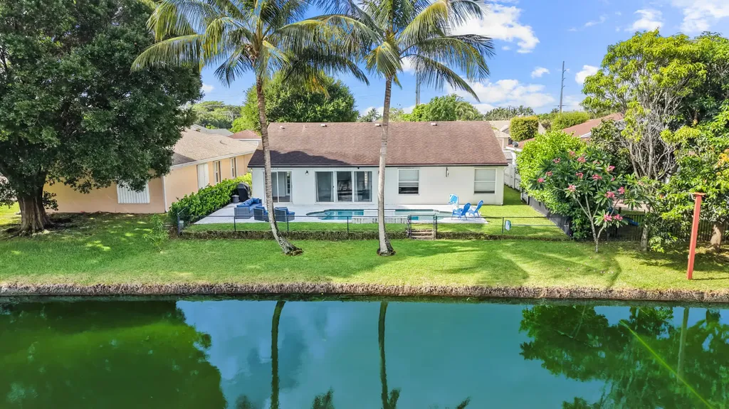 6327 Terra Rosa Circle Boynton Beach FL 33472