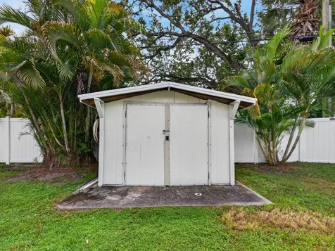 128 SW 22nd Terrace Fort Lauderdale FL 33312